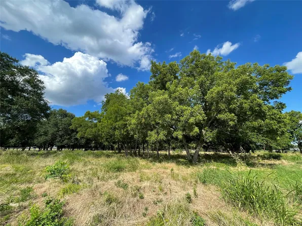 4965 County Road 4502, Commerce, TX 75428