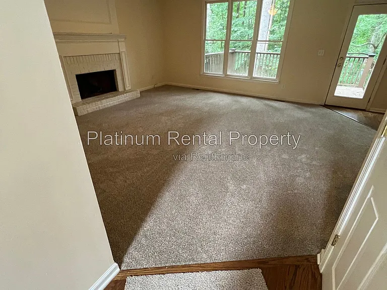 7115 Red Fox Ln — Photo 6