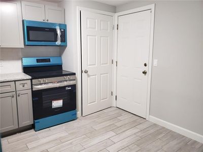 56 River St APT 23, West Warwick, RI, 02893