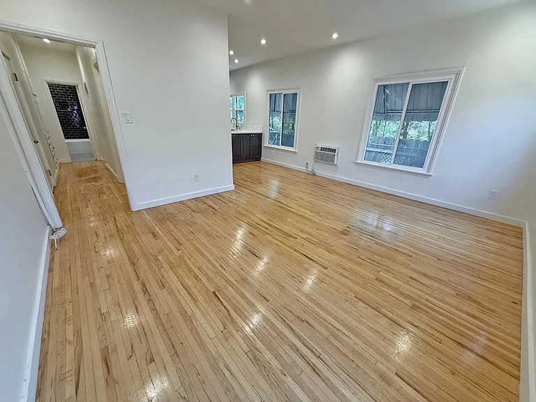 1303 S Cloverdale Ave #3 — Photo 14