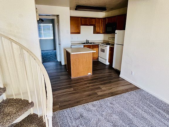 4th image of 19820 N 13th Ave Unit 222