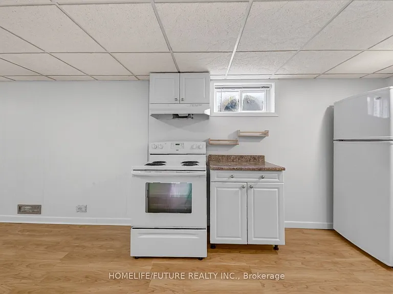 226 Wilson Rd S — Photo 8