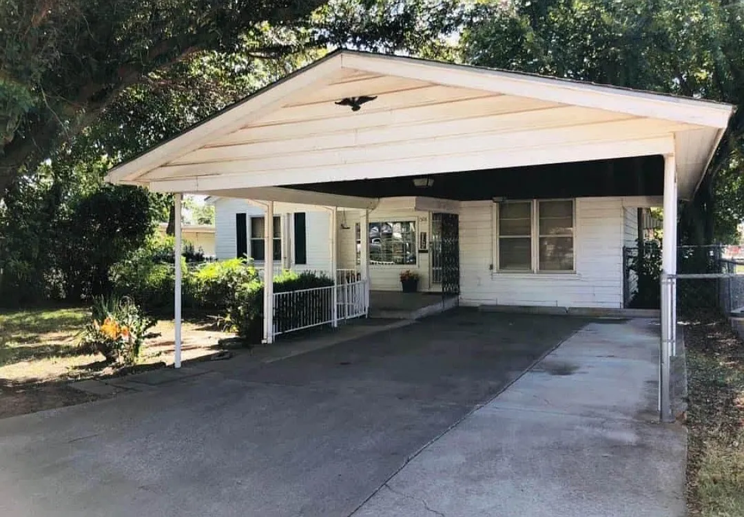 3 bed, 1900 sqft, $1,100 — Photo 3
