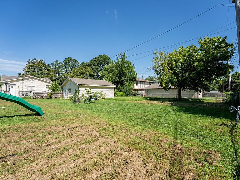 Listing photo 5