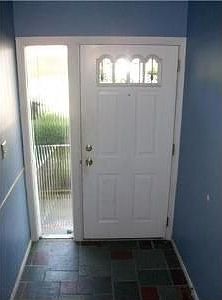 2nd image of 2919 Ivanhoe Dr
