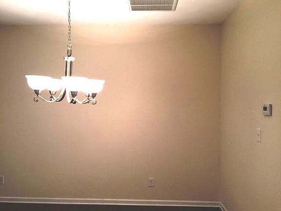 5th image of 1305 Nicklaus Dr