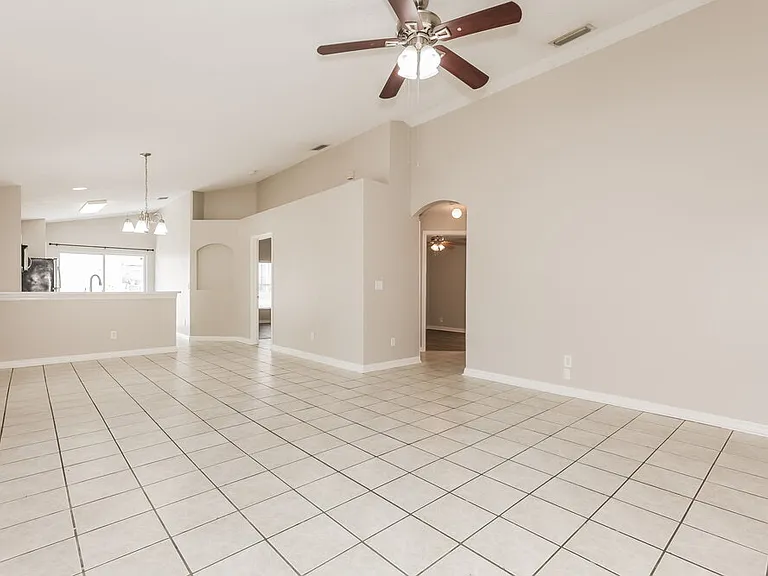 3406 Palm Beach Dr — Photo 3