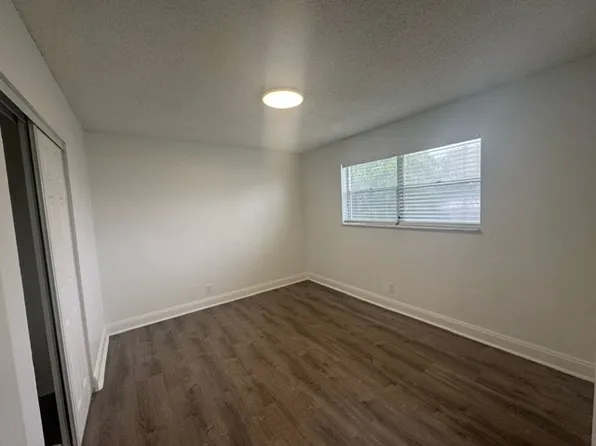 5621 SW 36th Ct APT 206, Davie, FL 33314
