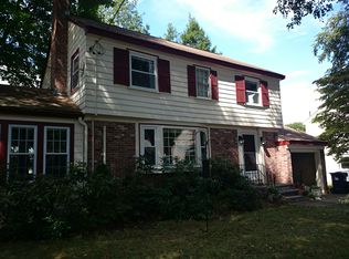 11 Rustlewood Rd, West Roxbury, MA 02132