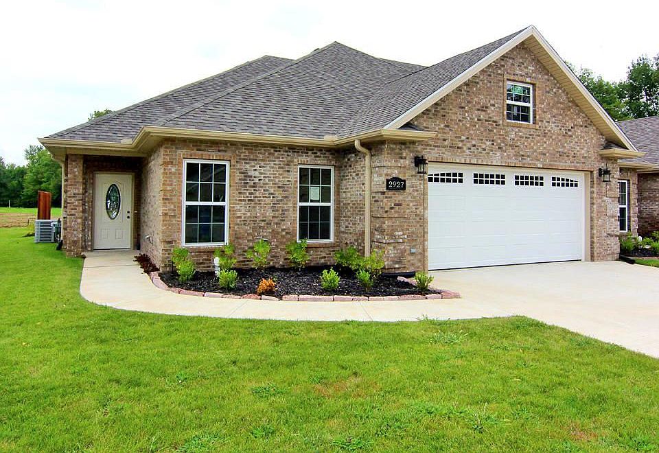 1st image of 2927 Shadow Wood Ln