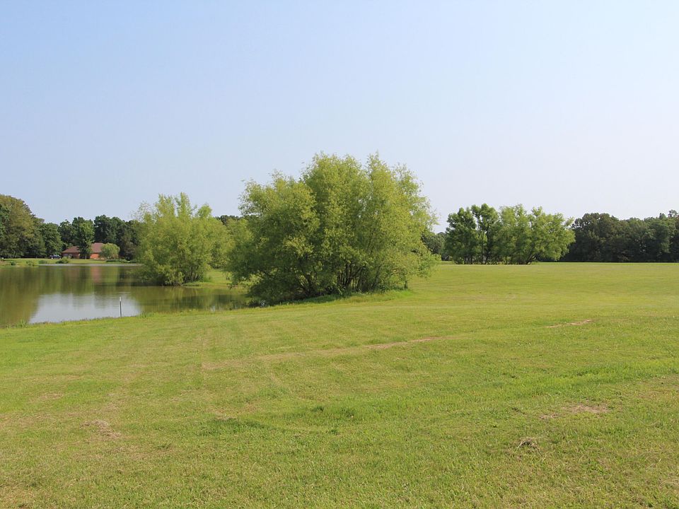1st image of 1 Eagle Lake Rd