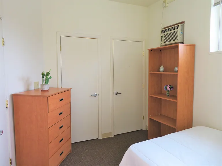 156 E State St #4 — Photo 33
