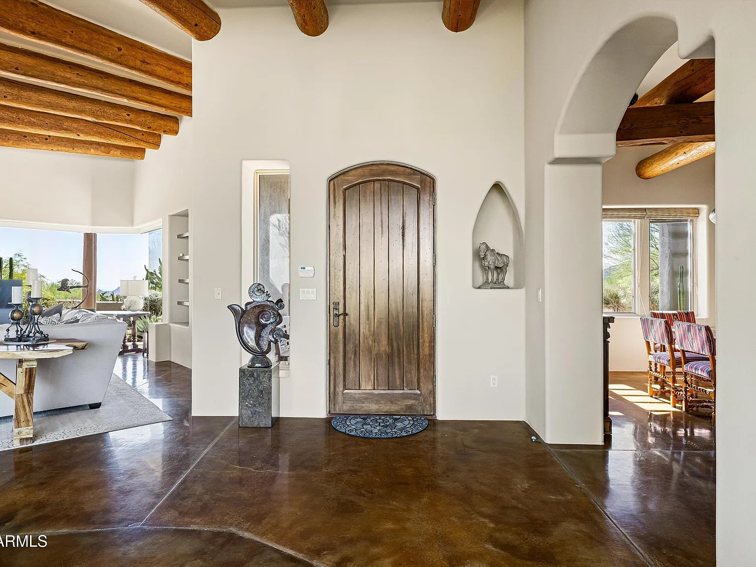3 bed, 3.5 bath, 4093 sqft, $9,000 — Photo 2