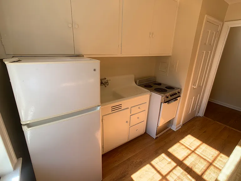 2828 Thornhill Rd #302B — Photo 11