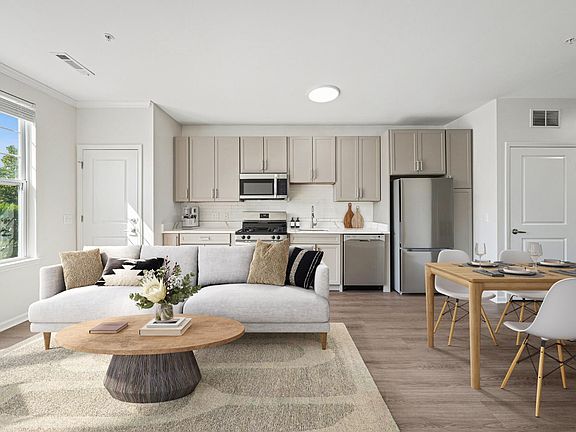 4th image of 500 Bristol Blvd #16