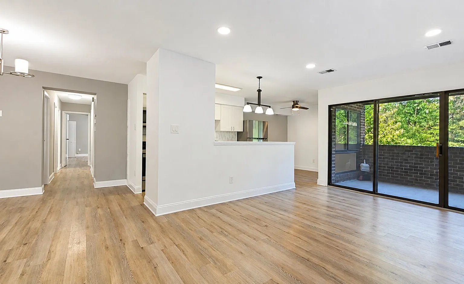 Fantastic 4BR 2BA — Photo 3
