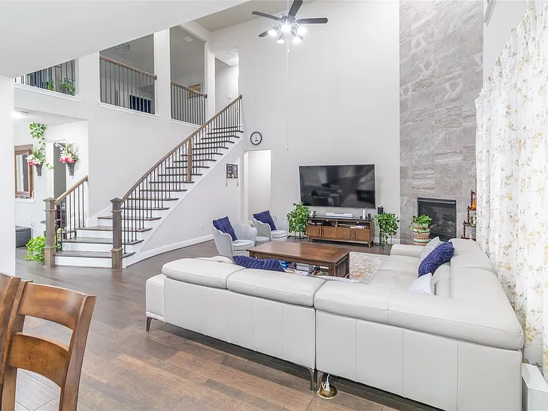 9785 Hickory Hill Rd — Photo 17