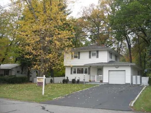 23 Northbrook Rd, Spring Valley, NY 10977