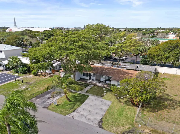 2461 NE 20th Avenue, Lighthouse Point, FL 33064