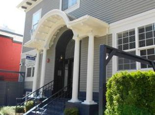 Recherche Apartments, Seattle, WA 98122