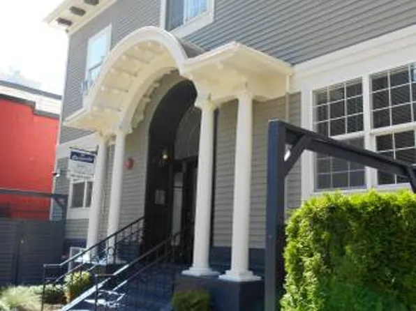 Recherche Apartments