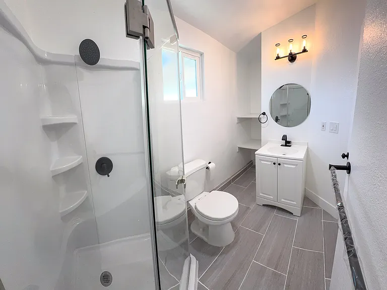 25 Pico Ave #B — Photo 4