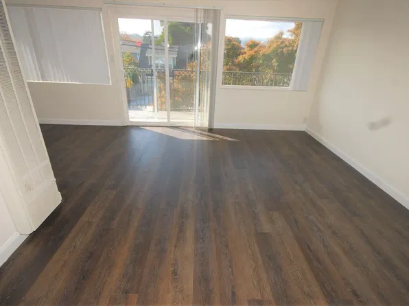 Bir - 906 E. 4th Av., 906 E 4th Ave APT 8, San Mateo, CA 94401