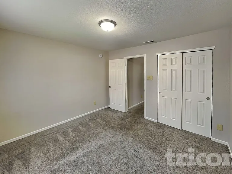 8039 Retreat Ln — Photo 9