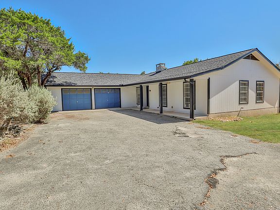3rd image of 1204 LAKESIDE DR W