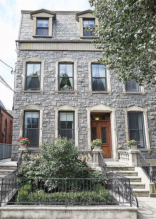 2nd image of 822 Hudson St Bsmt 4