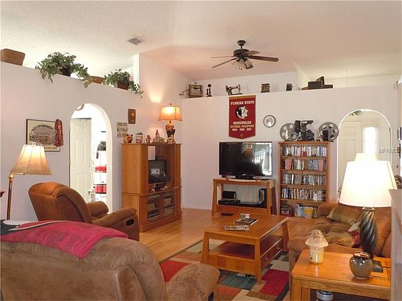 5th image of 5211 Silver Thistle Ln