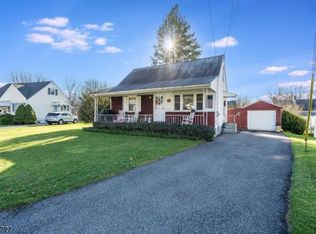 128 Woodlawn Rd, Phillipsburg, NJ 08865