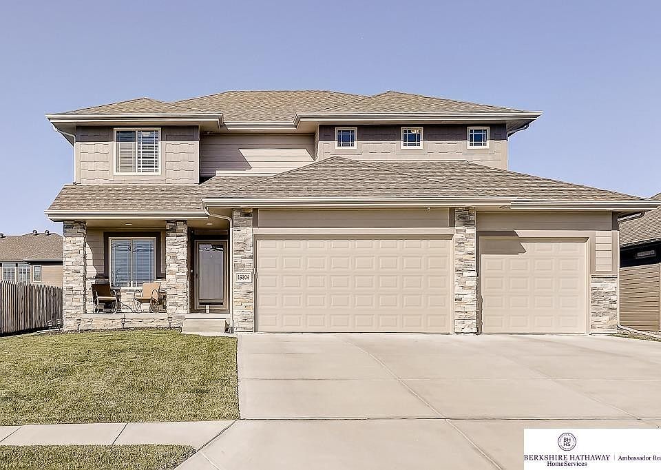 1st image of 19304 Robin Dr