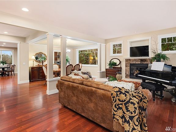 Spacious formal dining and living rooms