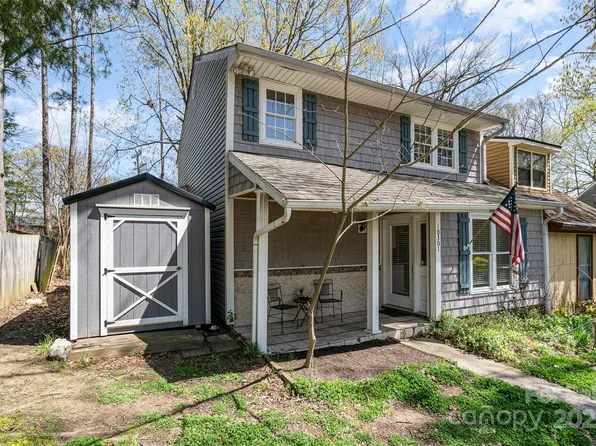 10301 Osprey Dr, Pineville, NC 28134