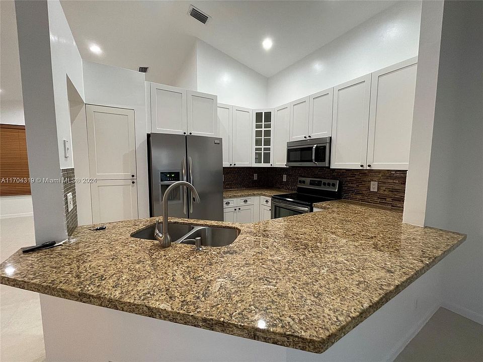 1st image of 735 Sand Creek Cir #735