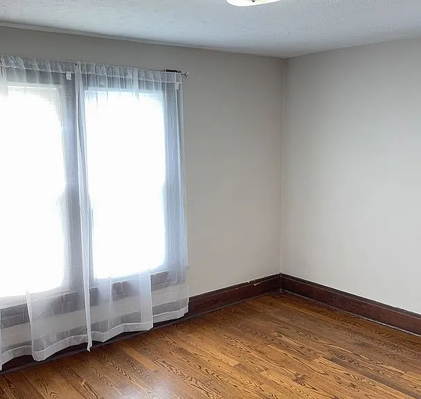 223 S College Ave — Photo 9