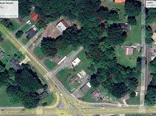 1517 Riverbend Rd, Dalton, GA 30721