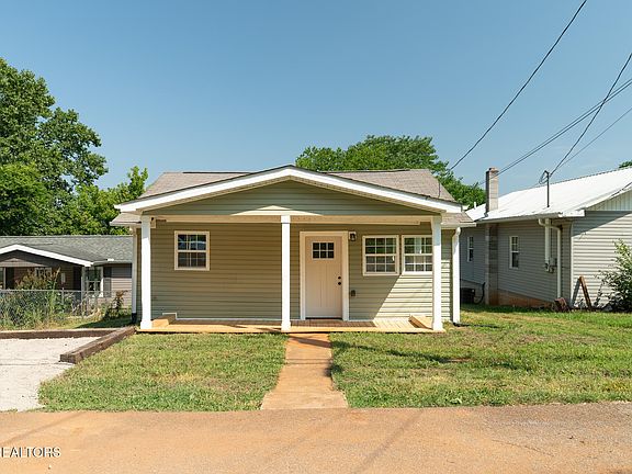 2nd image of 953 Valley Dr