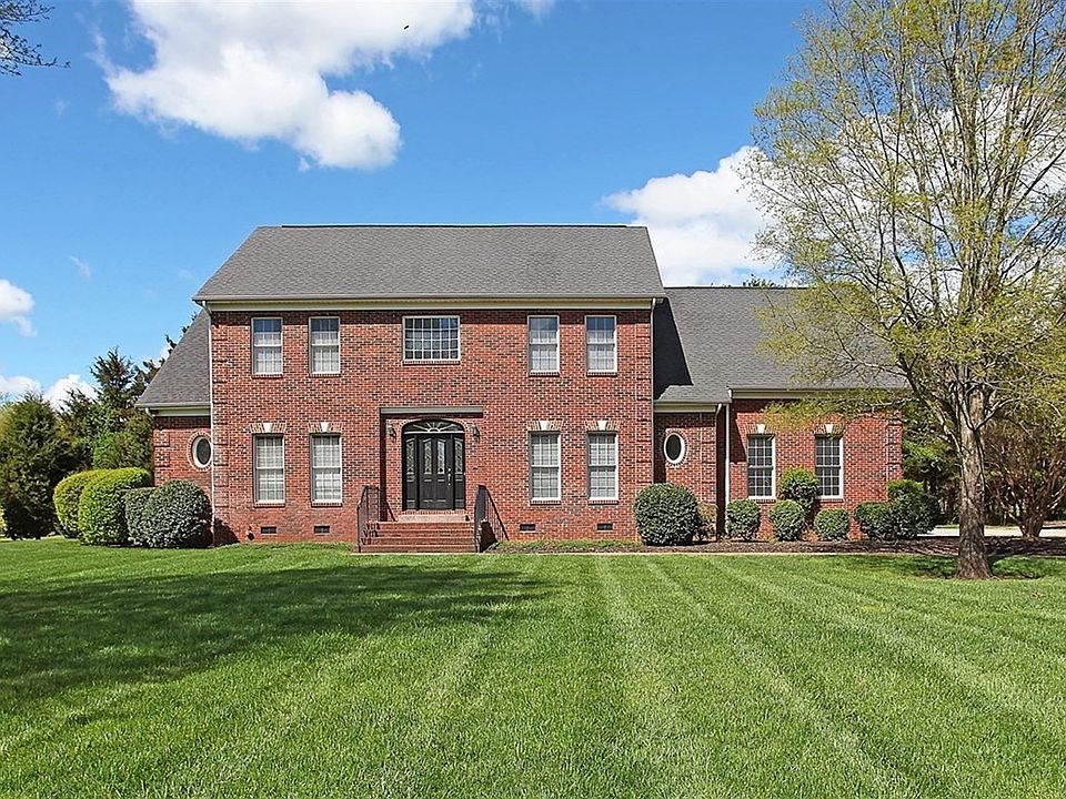 1st image of 902 Haddonfield Dr