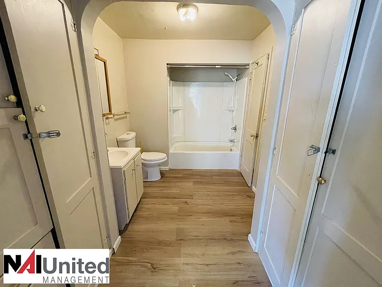 1524 Grandview Blvd — Photo 11