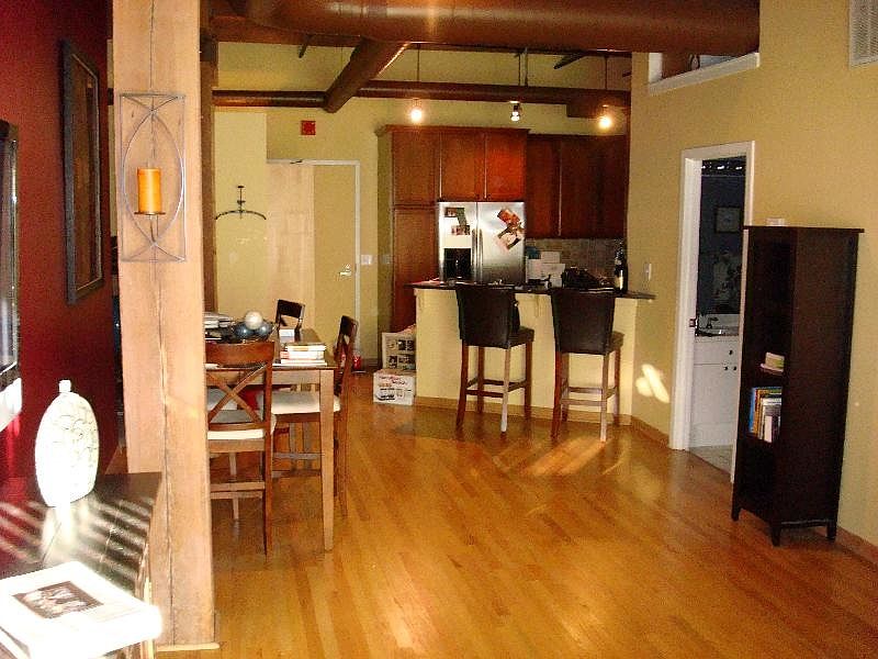 2nd image of 701 W Jackson Blvd #3O6F