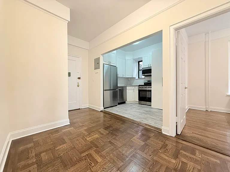 211 W 102nd St #4C — Photo 3