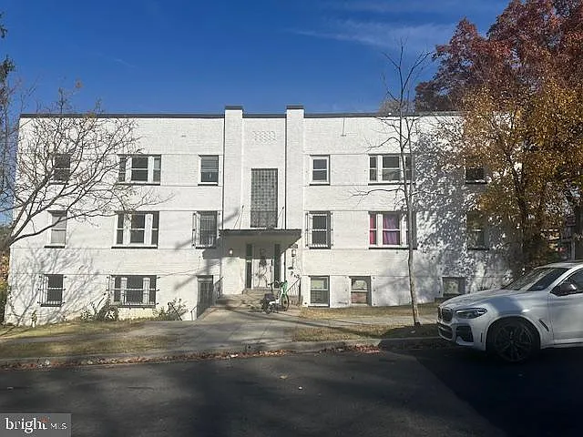 2440 S St SE