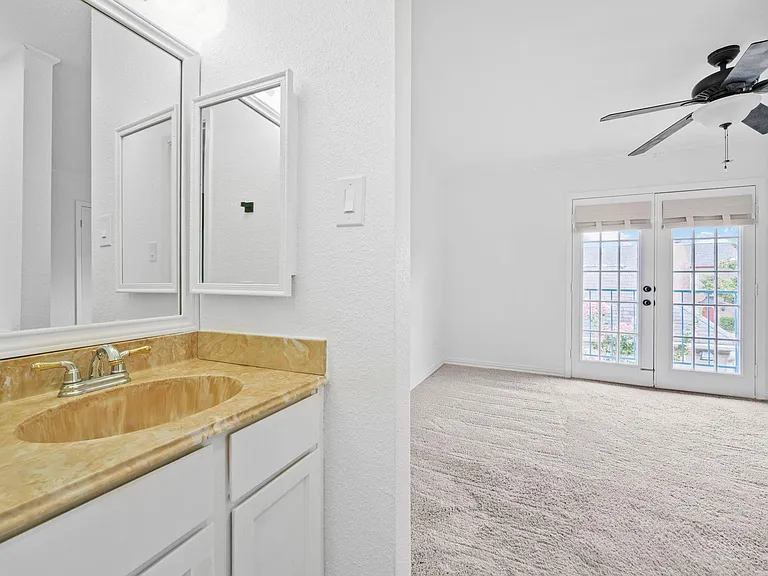 6111 Beverly Hill St #39 — Photo 21