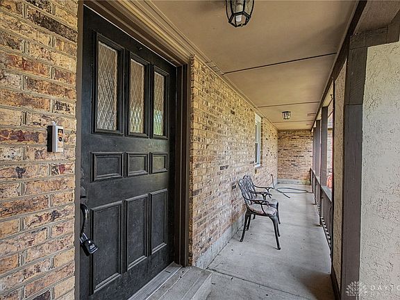5th image of 6763 Munger Rd