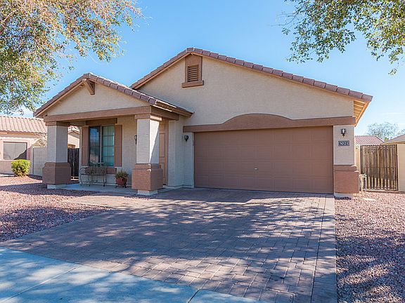 3rd image of 3021 S 102nd Ln