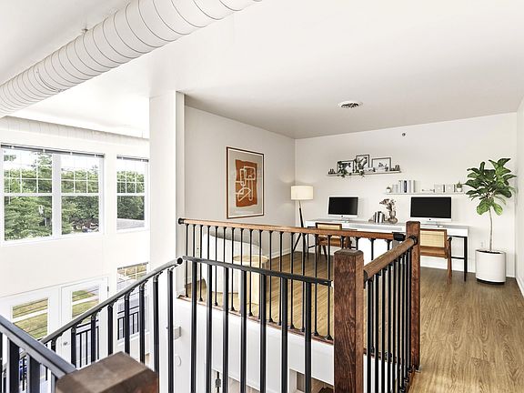 5th image of 2101 Ellsworth Blvd #3208
