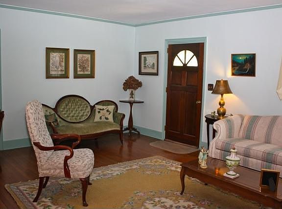 3rd image of 209 Palmetto Ave