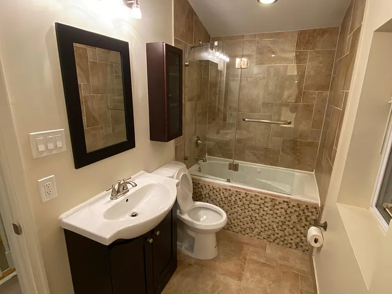 2627 E Huntingdon St — Photo 13